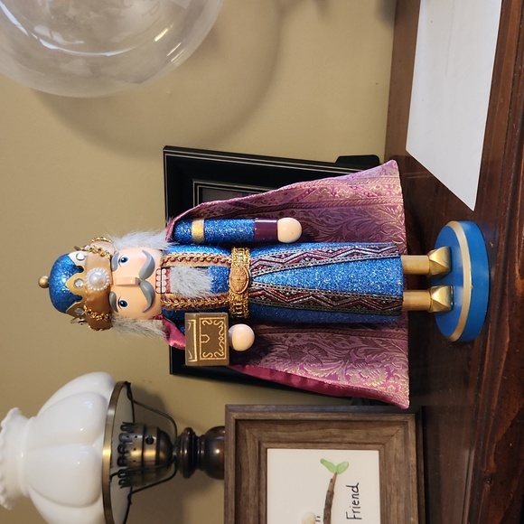 Nutcracker - Picture 1 of 3